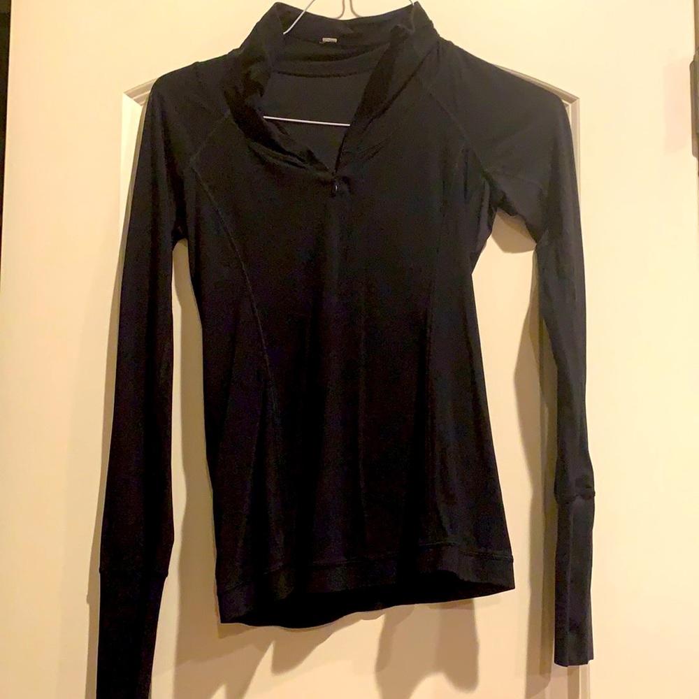 *reserved* black lululemon light pullover